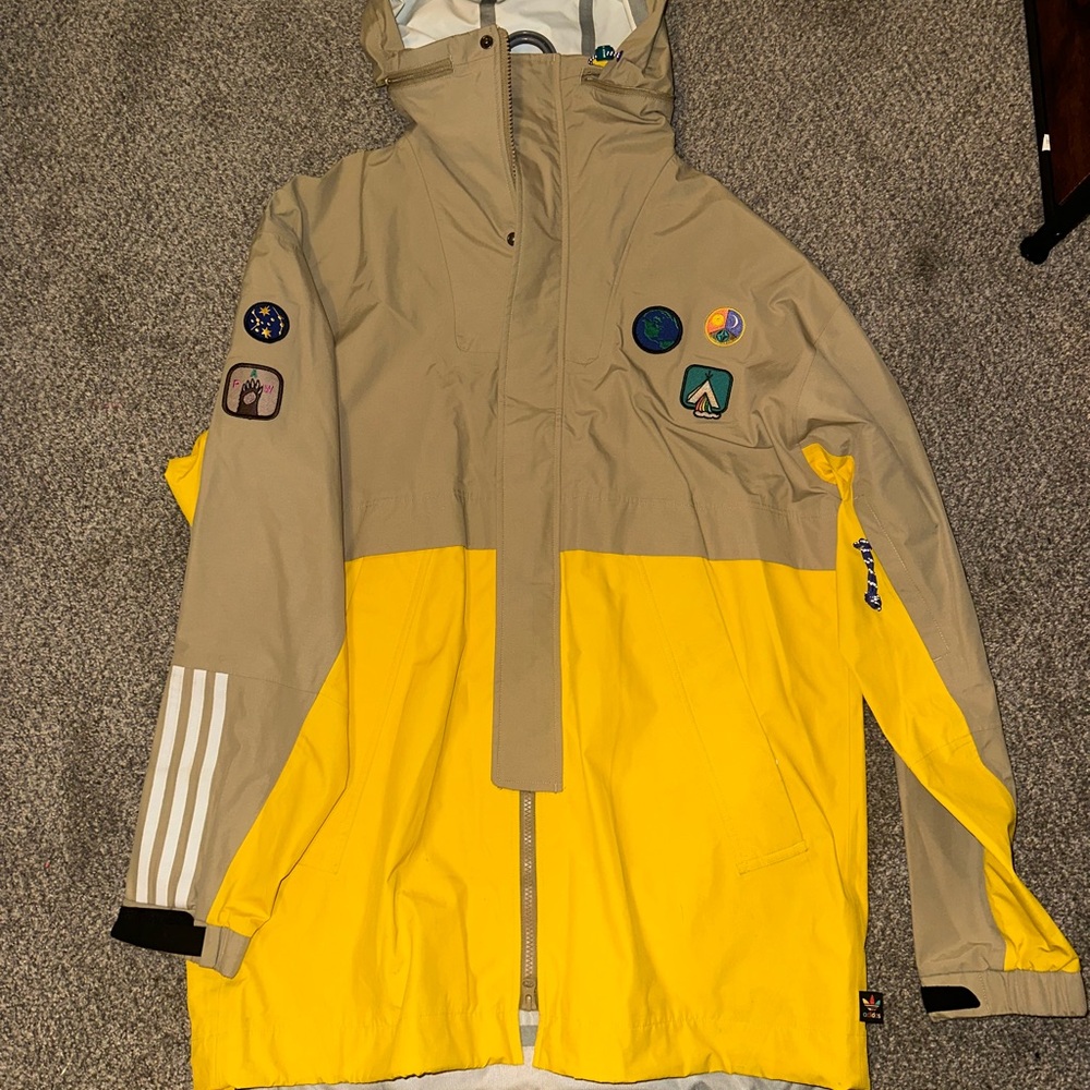 adidas Tan and Yellow Ski Jacket